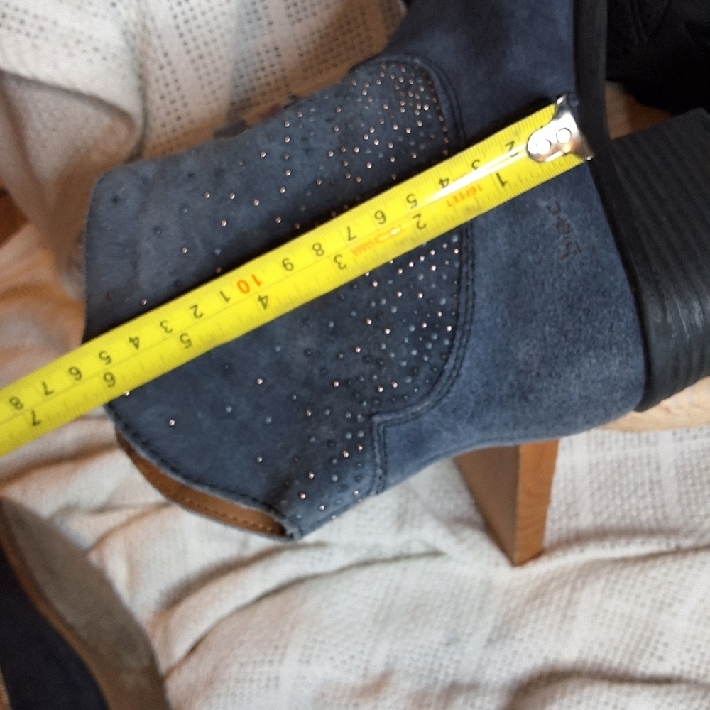 BØC Blue Studded Suede Western Ankle Boots Size 7 Boho Cowboy Booties - Picture 7 of 14